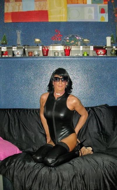 13P Zofe Isabel Nr. 148  devot feminie Sissy Bereich Berlin