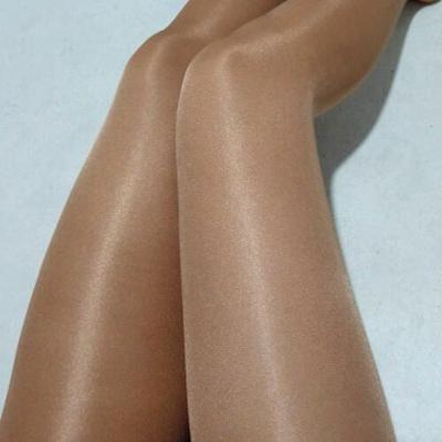 11P shiny pantyhose