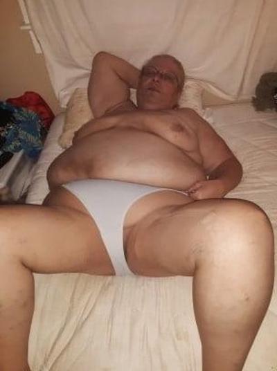 25P Hoodyman SSBBW 278 : Baise dans la tête des cochons exposés !