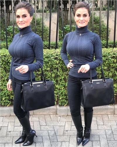 25P Insta Milfs &amp; Gilfs Wearing Boots 7