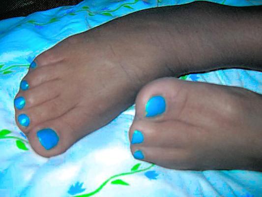 25P Dee's Sexy feet in Pantyhose for you Foot Lovers