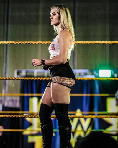 25P WWE Wrestling Divas Mix 50 (cute1foryou)
