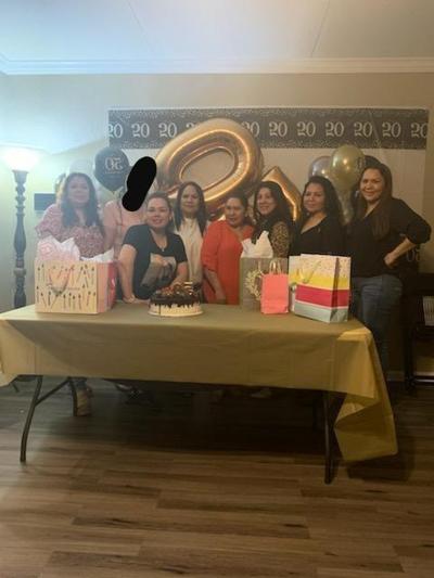 6P Would you fuck my aunt's please comment