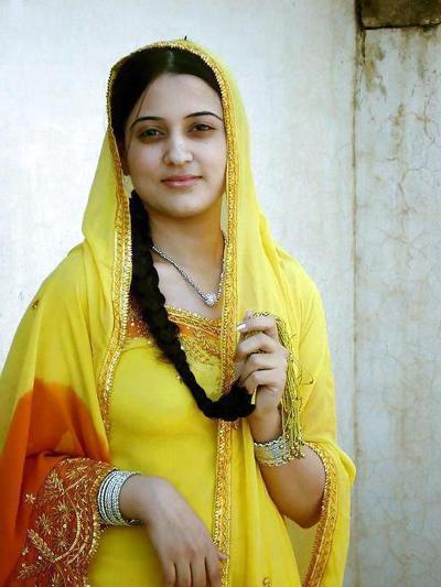25P Pakistani Beauty