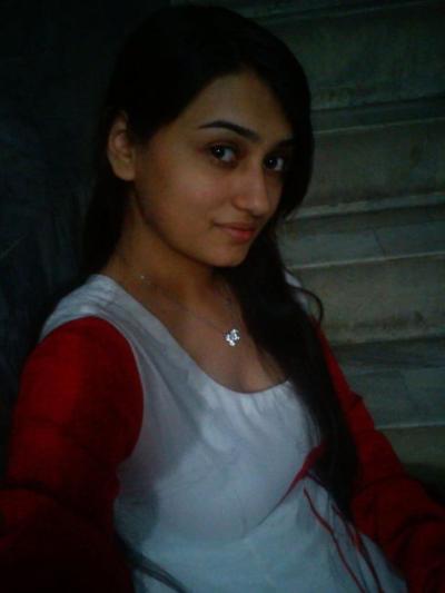 25P Unknown Desi Girl 0007 (Nudes)