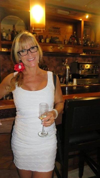 10P 51 years old fit milf Chantal