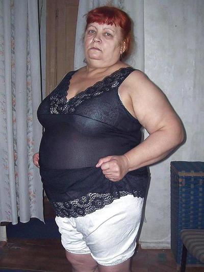 20P Толстая в трусиках 3