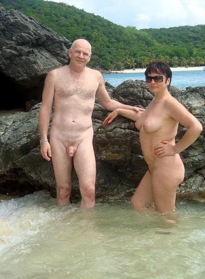 24P NUDE COUPLES 2