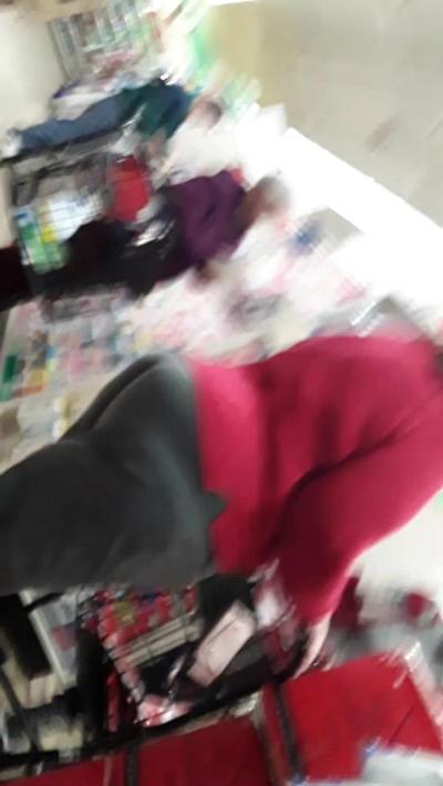 6P Thick granny wedgie