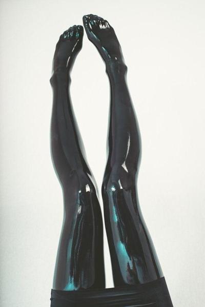 6P Latex Girls 2