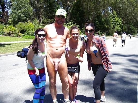 7P Women and cock in public (CFNM) 