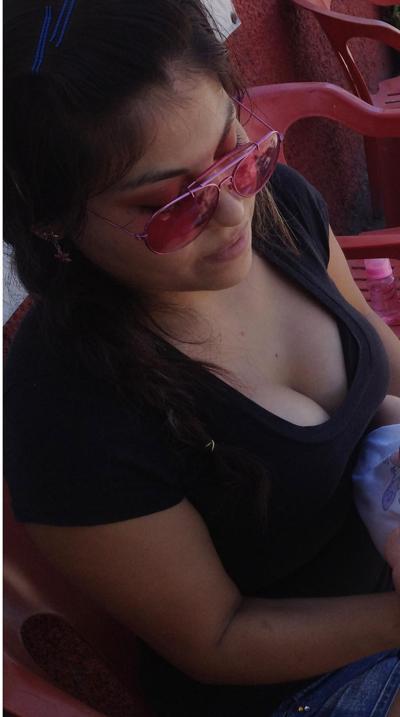 5P Big boobs milf mexican puta ...ricas tetas