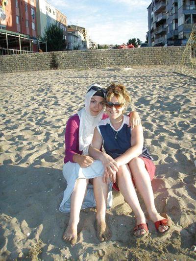 17P Arab and turkish girls