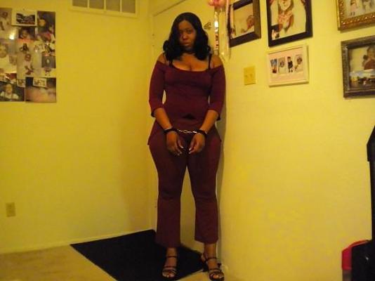 11P Thick n the Hips and Ass for Days