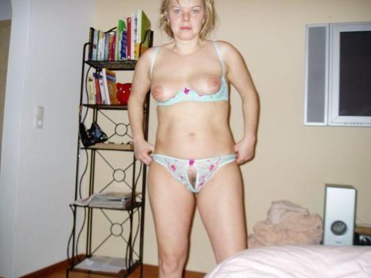 24P blonde wife uro exposed