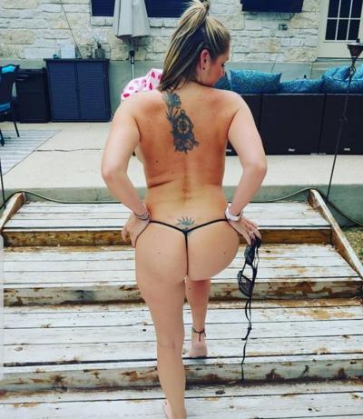 25P Hot Greek Girls On The Beach