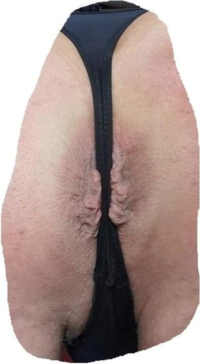 7P Showing my fuckable asshole