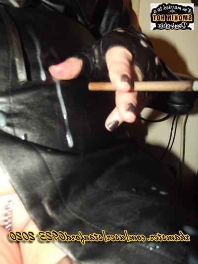 25P SMOKING DOMINATRIX PT 2