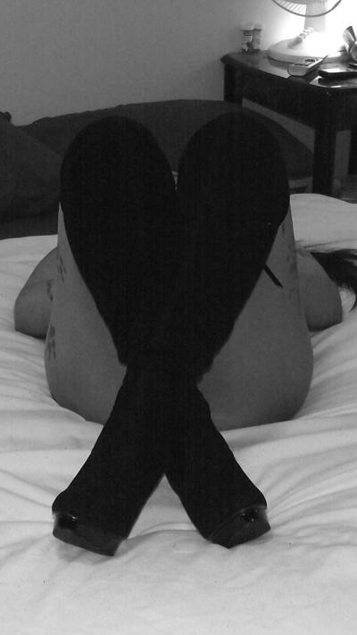 25P Wife In Lingerie