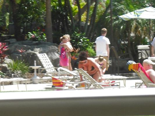 25P Candid Poolside BBW 2