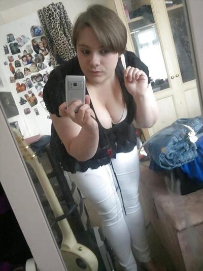 25P Busty Teen Chelsea