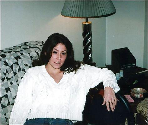 16P Hot Latina Nude On The Couch