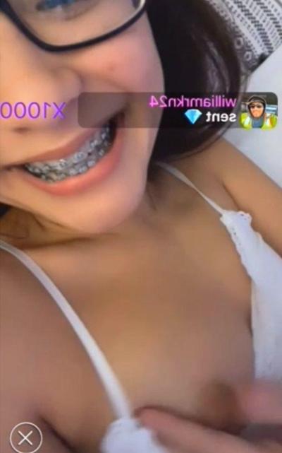 25P Alahnaly desnuda
