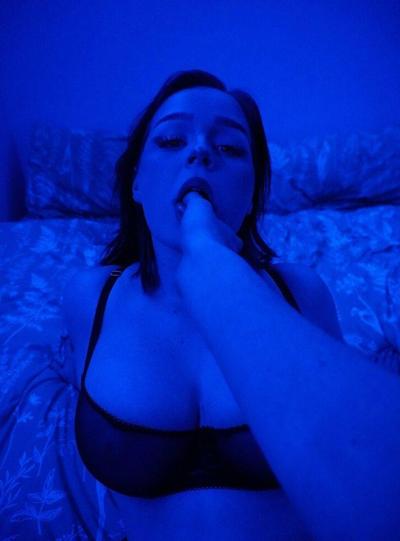 25P Clara00ellis nude