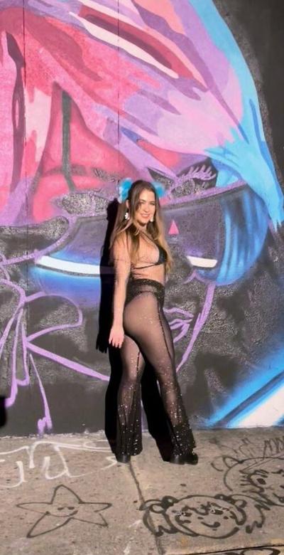 25P Hilenna nude