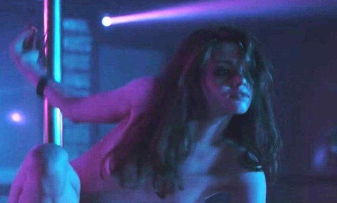 5P India Eisley nude