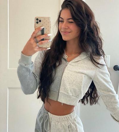 10P Mia Sweitzer nude