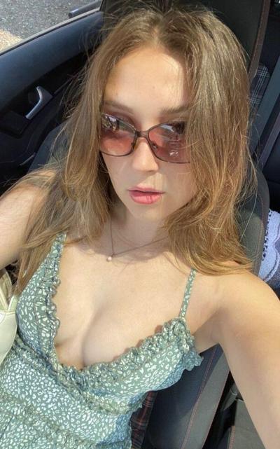 25P Lilly Breton nude