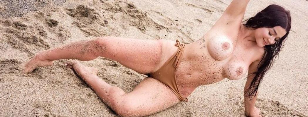 25P Melaniewood nude