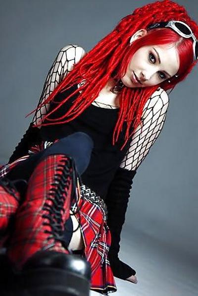 19P Girls In Boots 2 NN