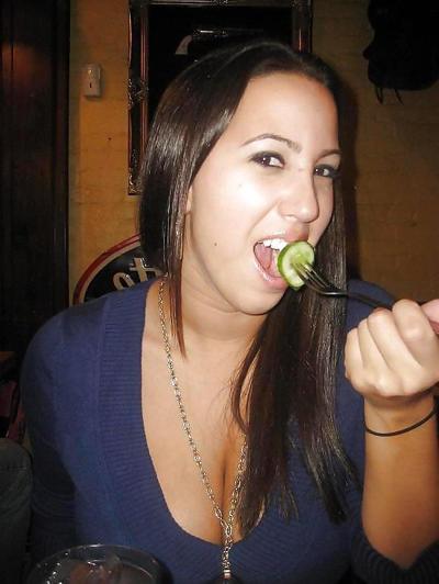 25P Big Boobed Brunette Self Shot Amateur Hottie #2