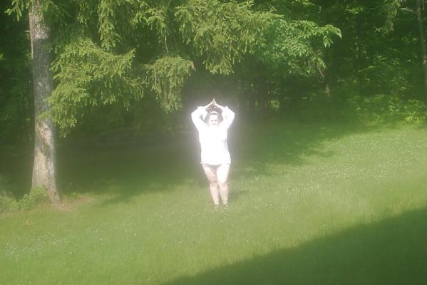 25P Kaylee showing thong in park