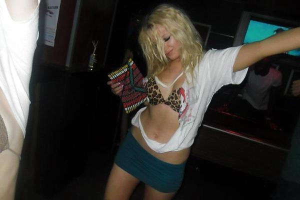 9P Hot blond teen
