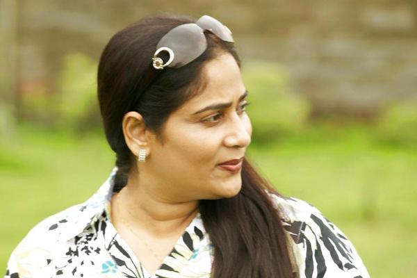 24P Sexy hot indian lady