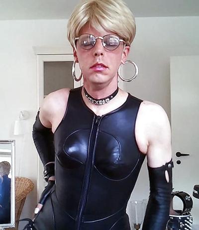 18P Sissy in Leather