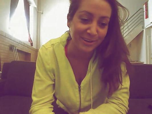 18P Webcam girl