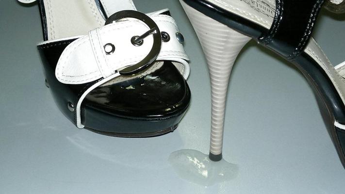 15P SHOEJOB SHOES MY BOSS, FUCK AND CUM IN 
