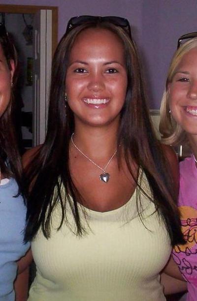 11P Big Tits Cleavage Queens (NON-porn)