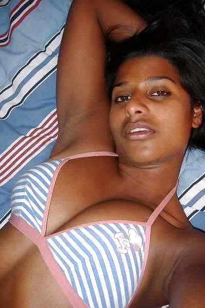4P Please cum on my face and titts and repost!