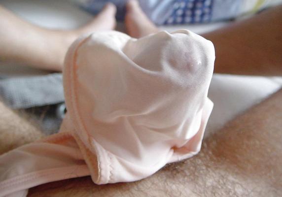12P Im schlafzimmer der nachbarin