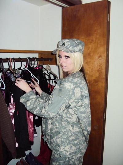 12P Sexy Army Girl 