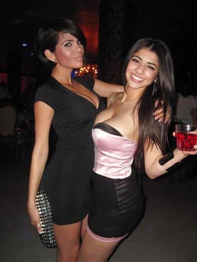 25P Non Nude Hotties