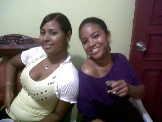 25P Latino Cleavage