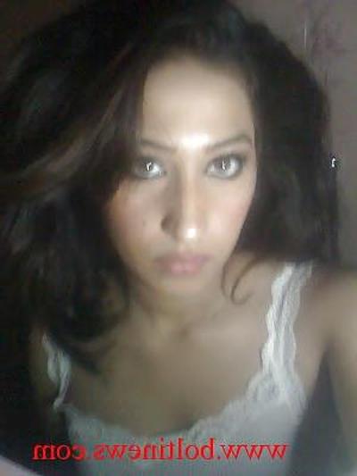 25P VIP Whore in Pakistan Meher Bukhari