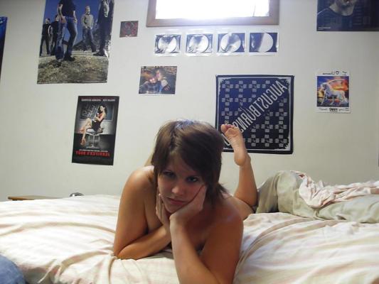 19P Amanda Killian - Facebook Slut 2