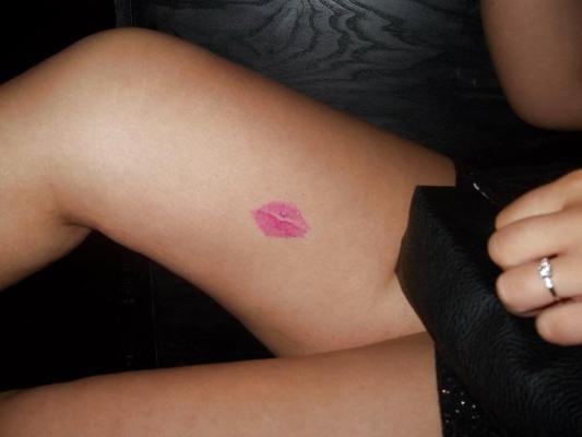 15P Miniskirt and hot ass!